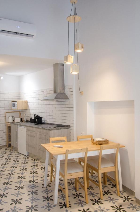 Torre De La Yerba Apartment Caceres Bagian luar foto